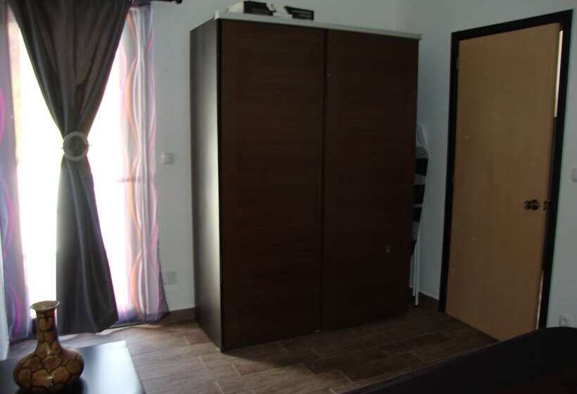 Casa Da Poça Branca