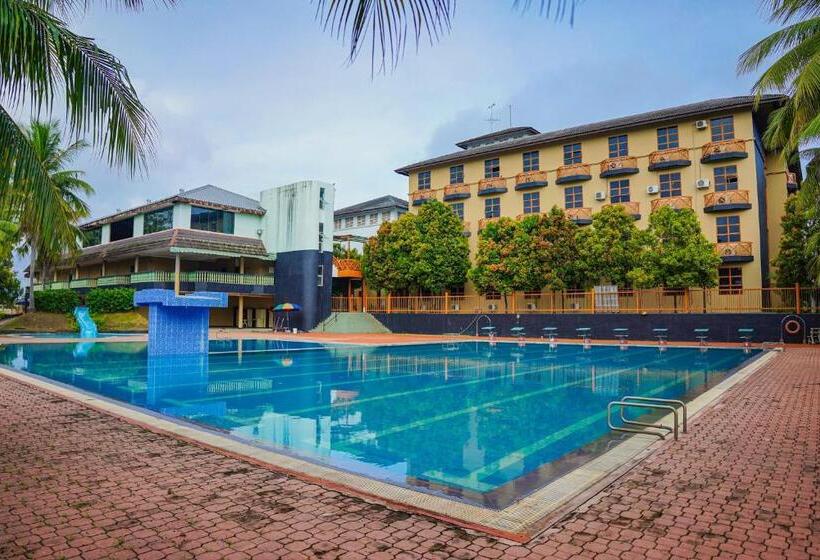 هتل Alh Continental Resort