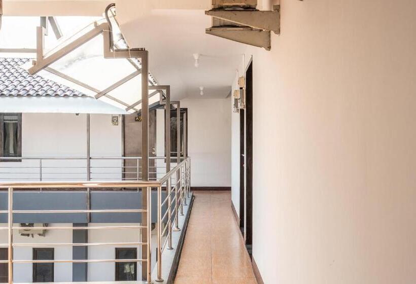 酒店 Anyelir Residence By Oyo Rooms