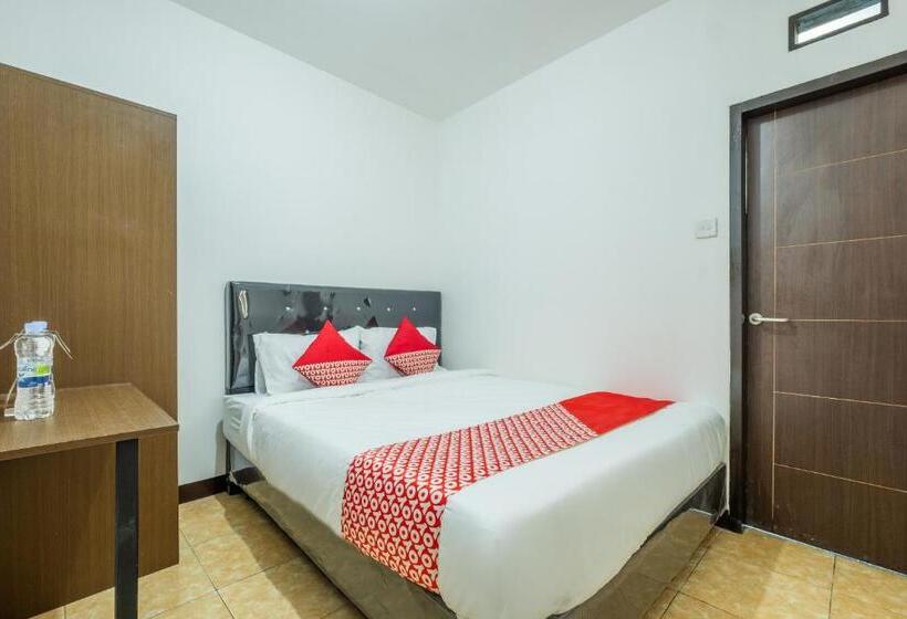 酒店 Anyelir Residence By Oyo Rooms