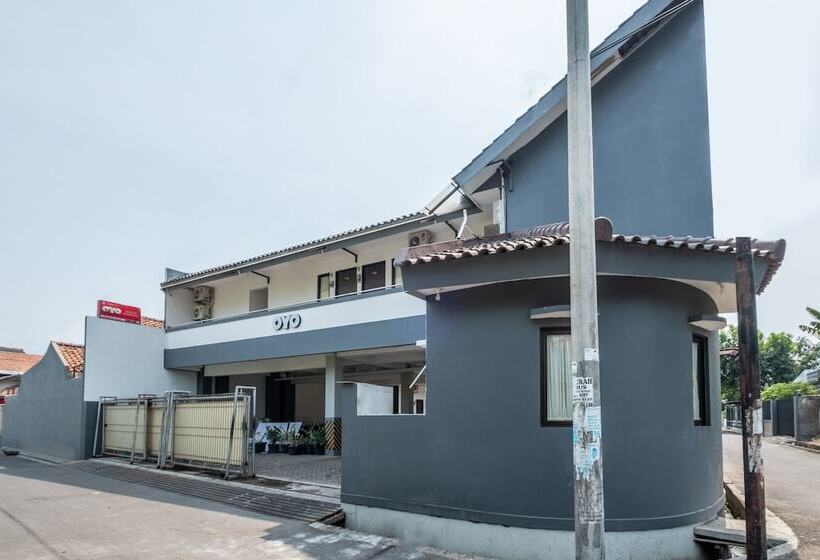 酒店 Anyelir Residence By Oyo Rooms