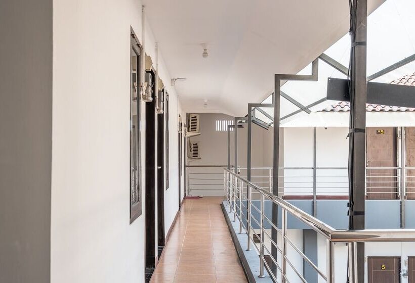 酒店 Anyelir Residence By Oyo Rooms