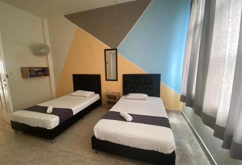 هتل Calle Real Suite