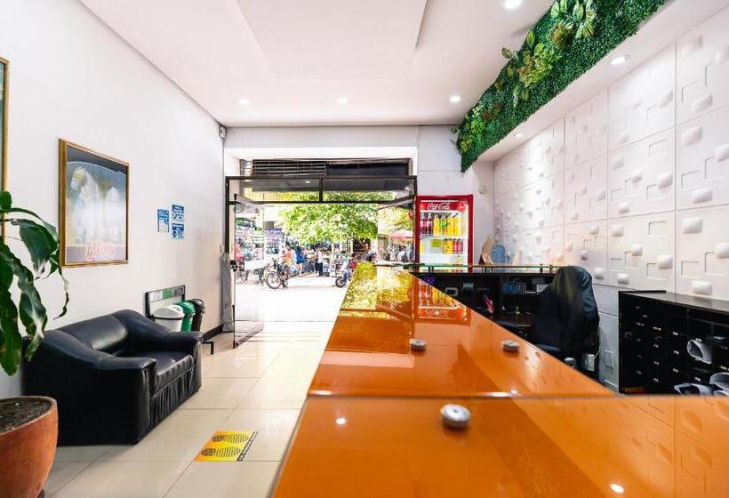 هتل Calle Real Suite