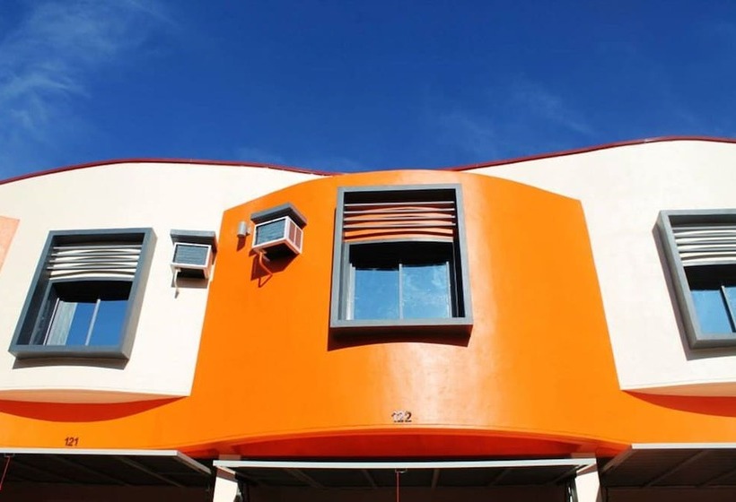 호텔 El Vistra Travellers Inn & Coffee Shop