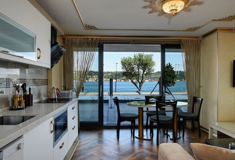 בית מלון כפרי Emirganli Suites