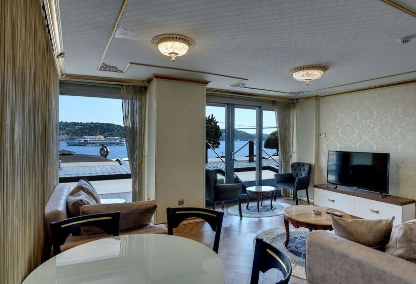 בית מלון כפרי Emirganli Suites