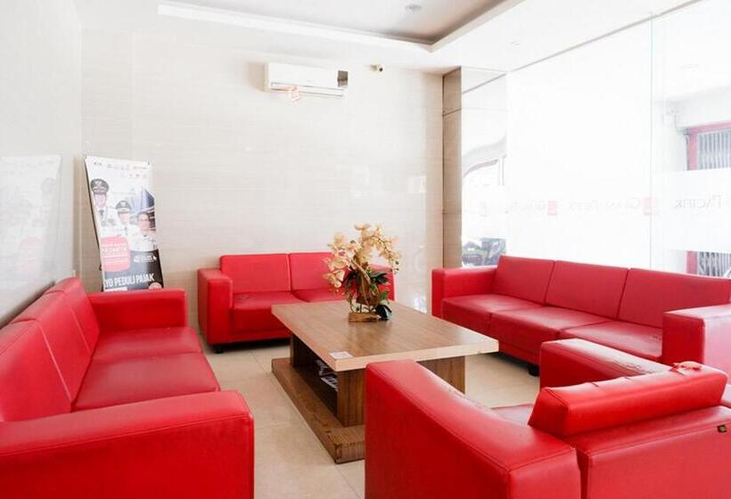 Reddoorz Plus @ Grand Pacifik Hotel Makassar