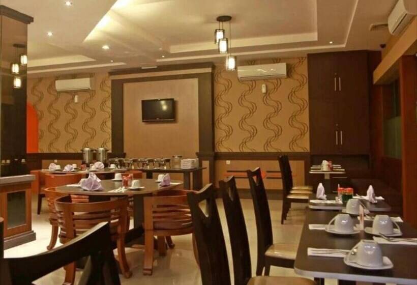 فندق Happy Inn