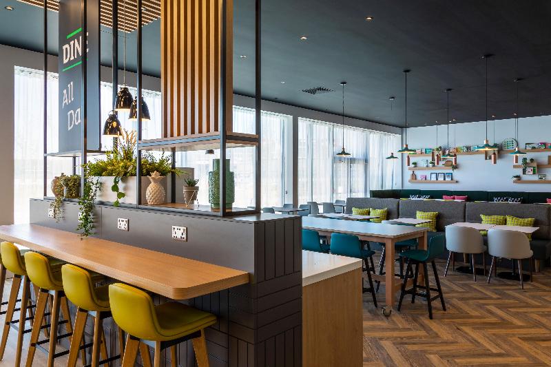 Отель Holiday Inn Dublin Airport