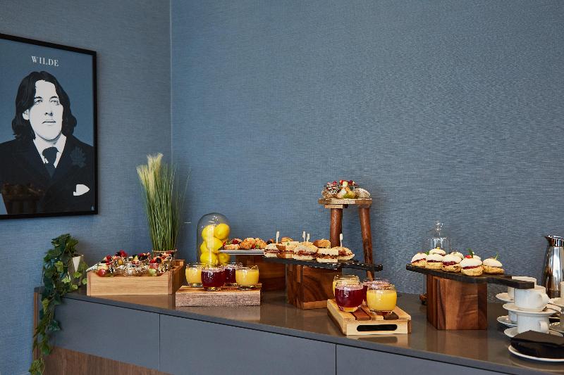 Отель Holiday Inn Dublin Airport