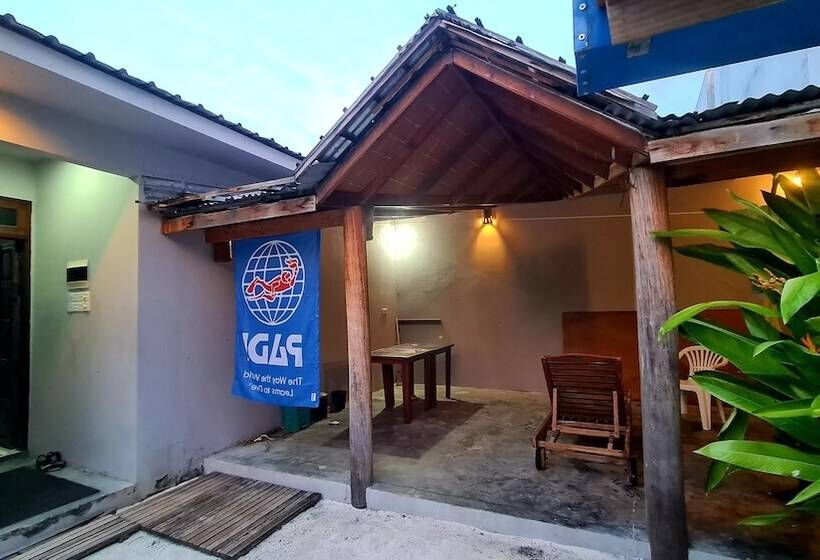 호텔 Jerrys Dive Lodge