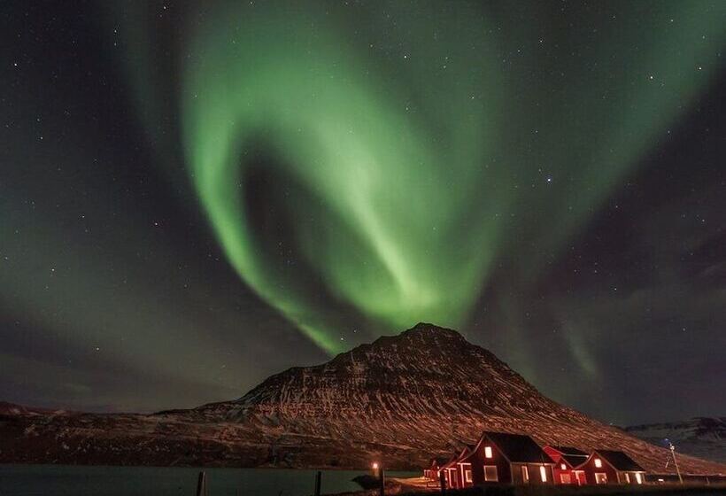 هتل Mjóeyri Travel Holiday Homes