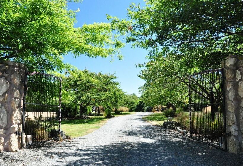 فندق Newlands Bed And Breakfast