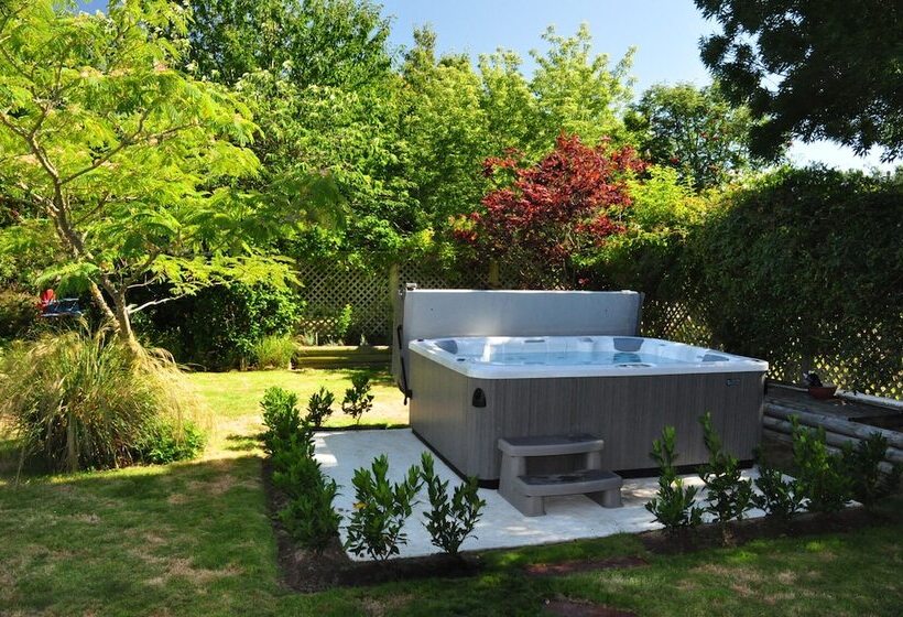 فندق Newlands Bed And Breakfast