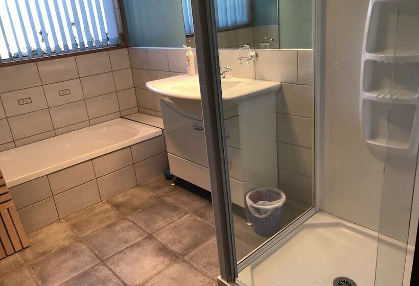 فندق Newlands Bed And Breakfast