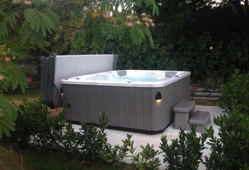 فندق Newlands Bed And Breakfast