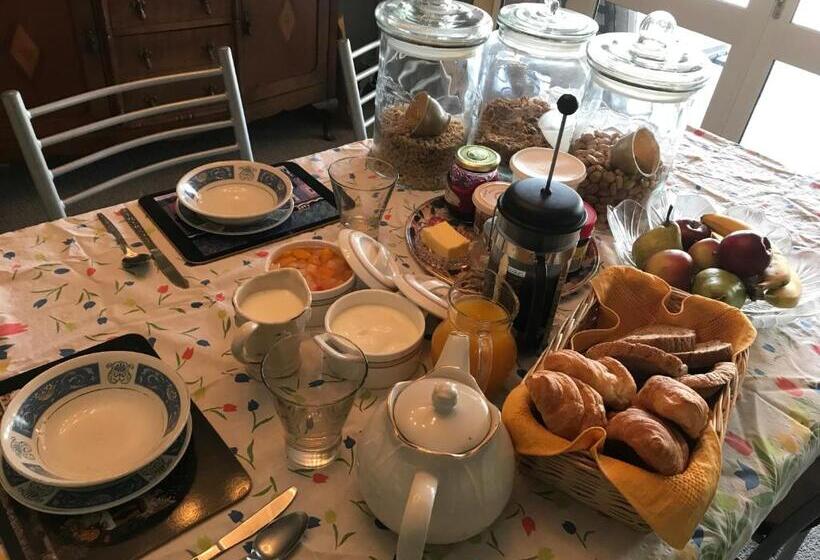 فندق Newlands Bed And Breakfast