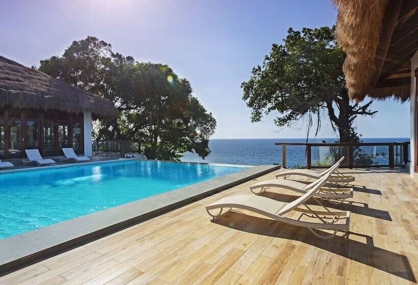 Hotel Ocean S Edge Resort