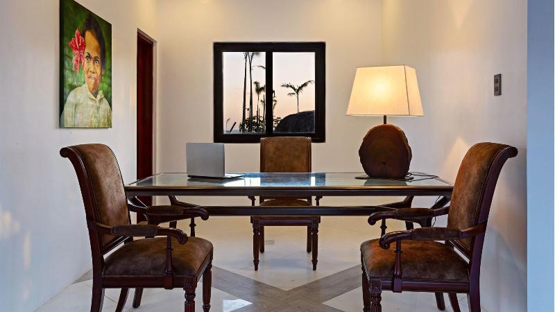 בית מלון כפרי Ocean S Edge Resort