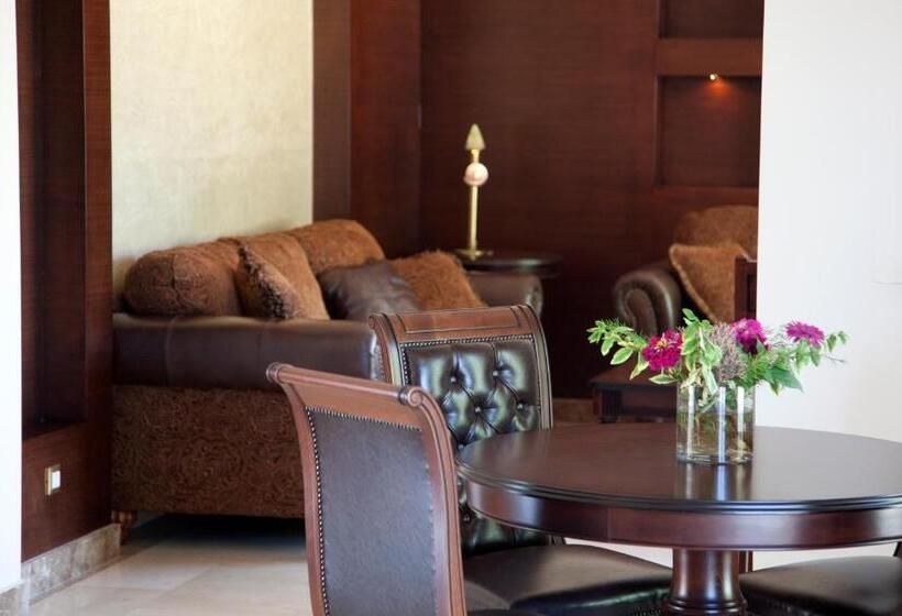 호텔 Okeanis Golden Resort