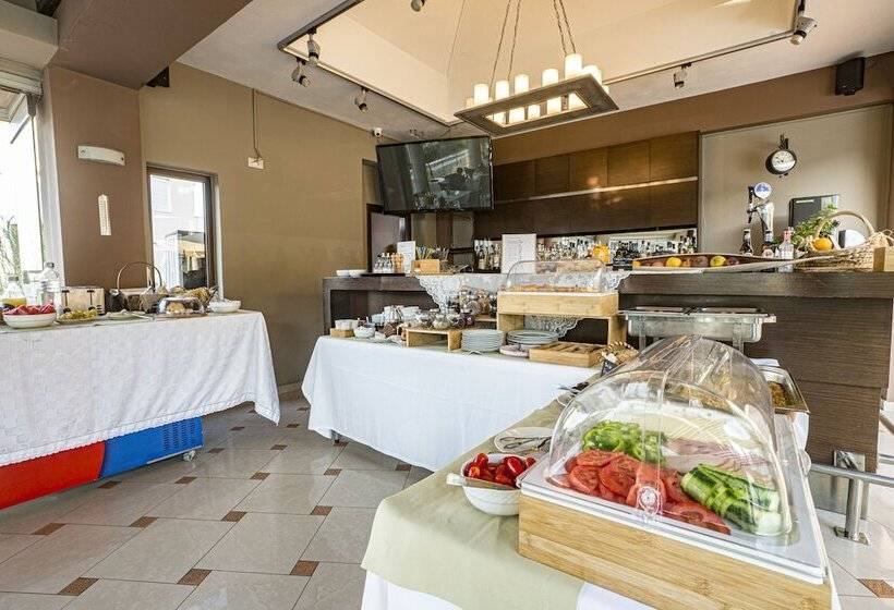 호텔 Okeanis Golden Resort