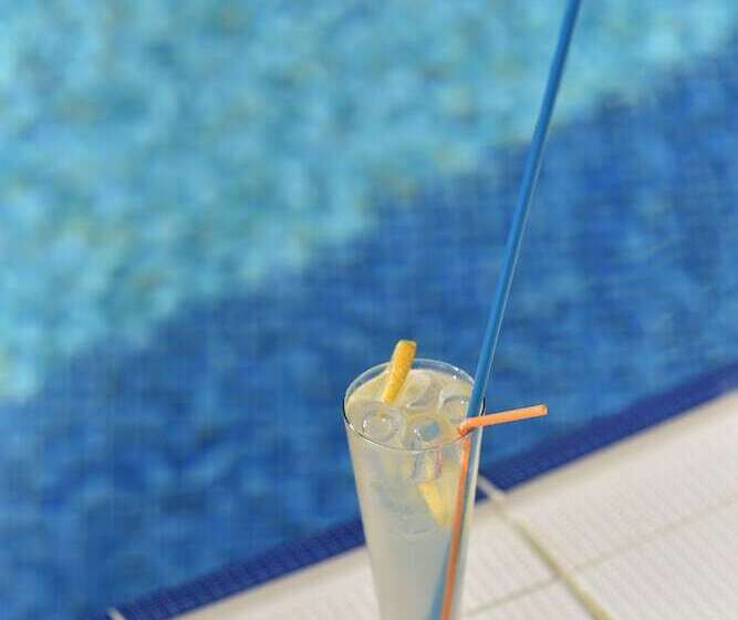 호텔 Okeanis Golden Resort