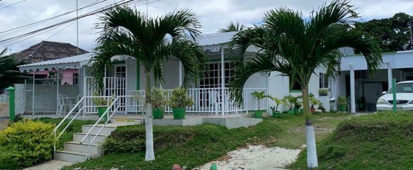 هتل Posada Caribbean Refuge