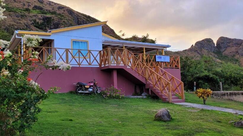 هتل Posada Mcbean