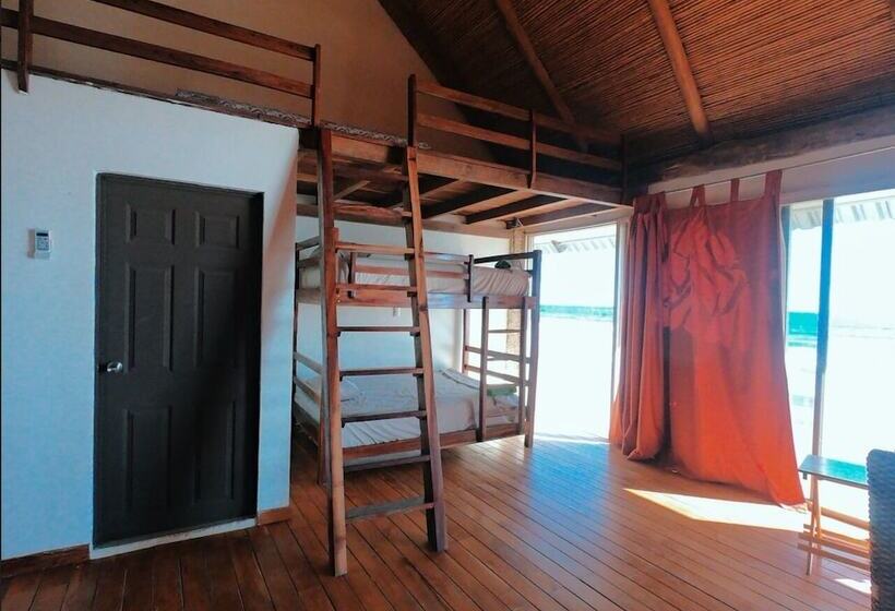 ホテル Punta Mango Surf & Beachfront Resort