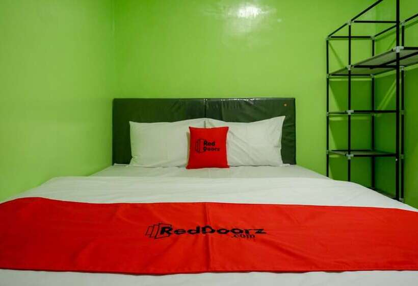 호텔 Reddoorz @ Jalan Gatot Subroto Semarang