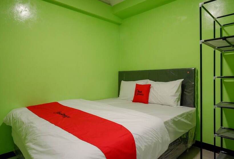 호텔 Reddoorz @ Jalan Gatot Subroto Semarang