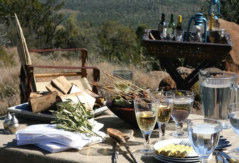 בית מלון כפרי Samara Karoo Reserve