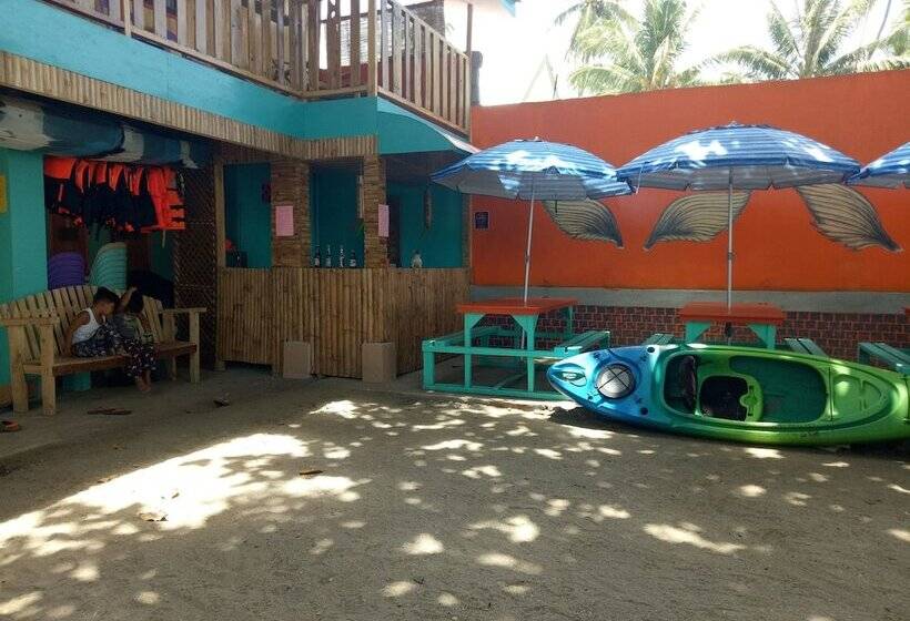 هتل Smallfrys Beach Resort