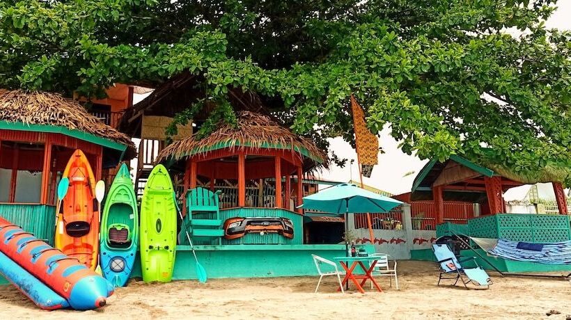 هتل Smallfrys Beach Resort