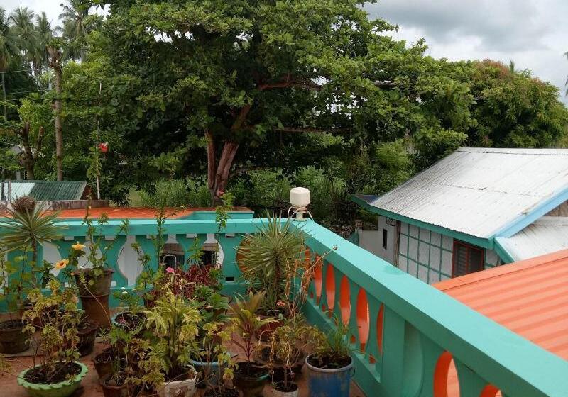 هتل Smallfrys Beach Resort