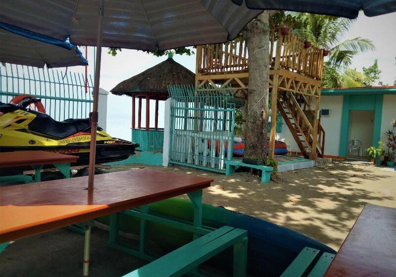 هتل Smallfrys Beach Resort