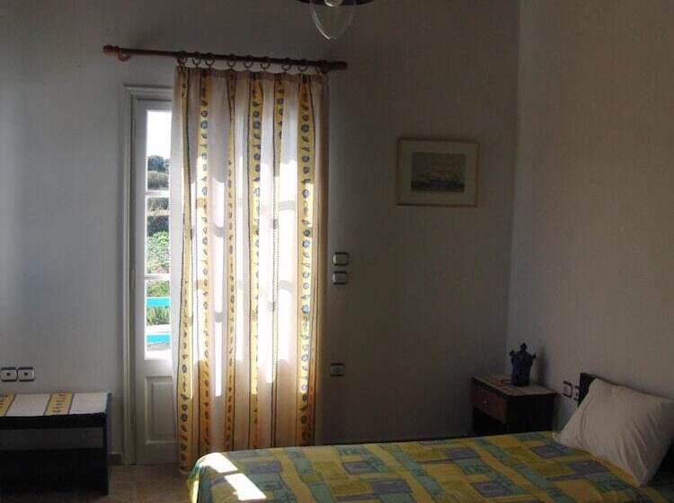 בית מלון כפרי Smaragda Rooms & Studios