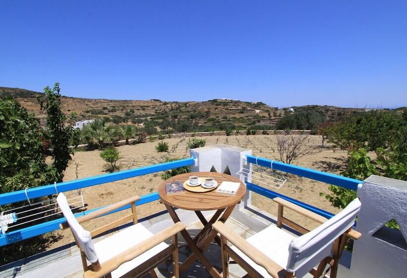 בית מלון כפרי Smaragda Rooms & Studios