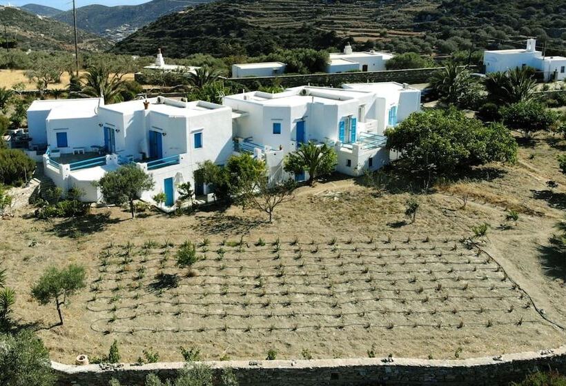 בית מלון כפרי Smaragda Rooms & Studios