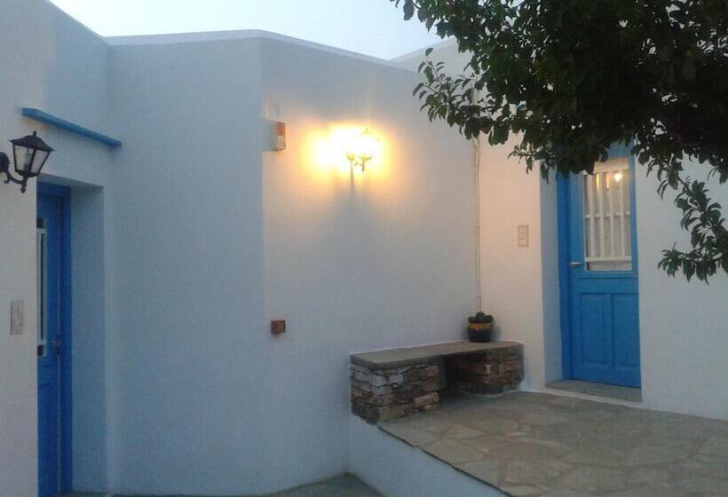 בית מלון כפרי Smaragda Rooms & Studios