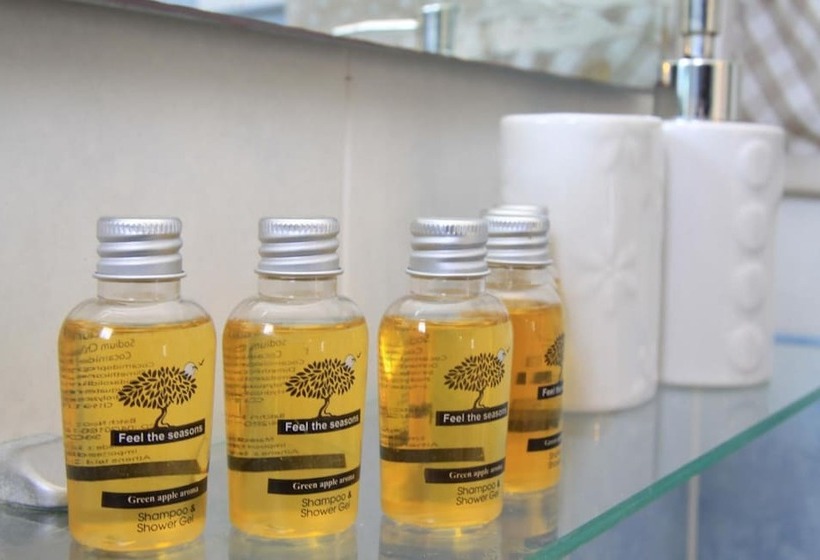 בית מלון כפרי Smaragda Rooms & Studios