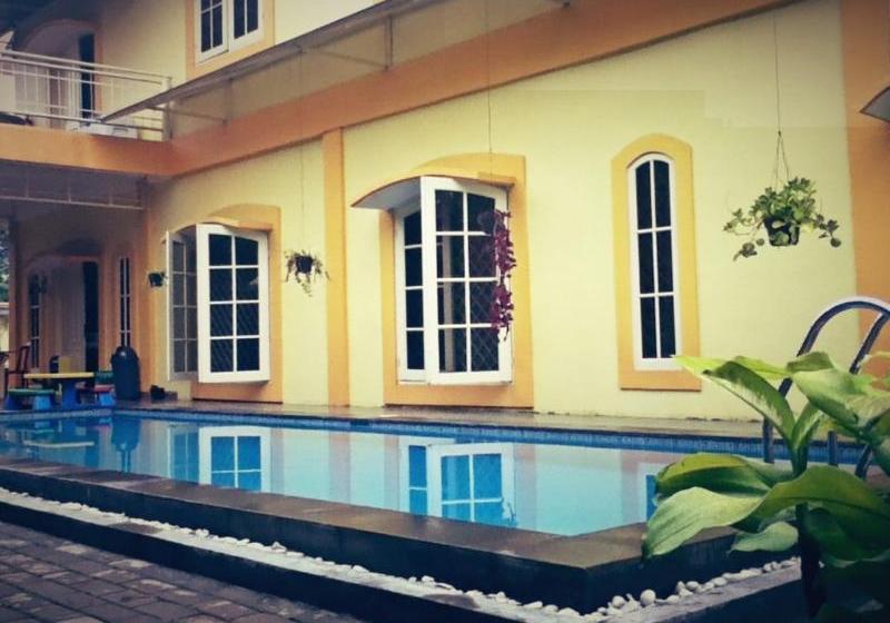 Отель The Cibulan Suites