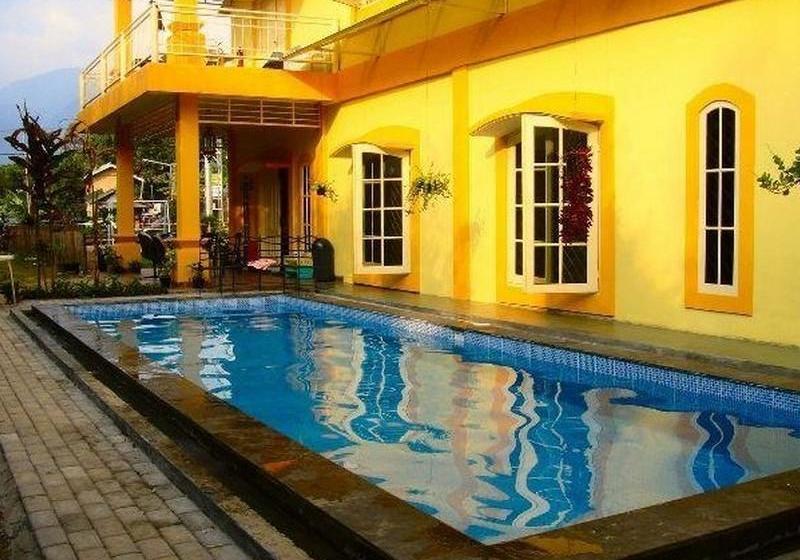 Отель The Cibulan Suites