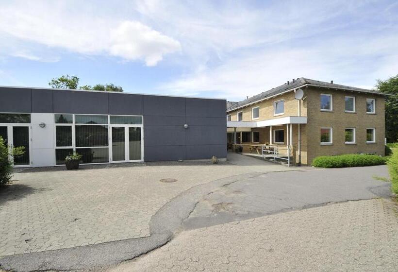 בית מלון כפרי Thyregod Kursuscenter