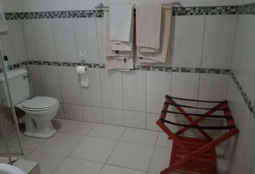 בית מלון כפרי Umzimvubu Retreat Guest House