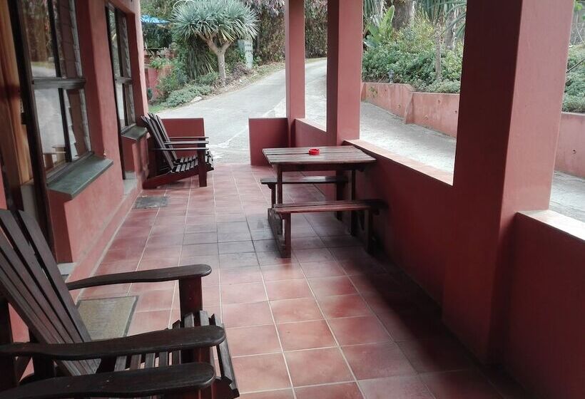 בית מלון כפרי Umzimvubu Retreat Guest House