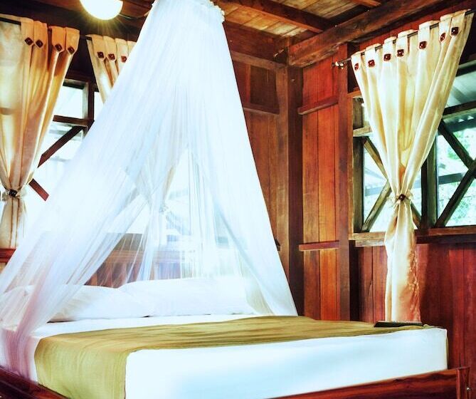 בית מלון כפרי Utuane