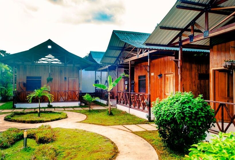 בית מלון כפרי Utuane