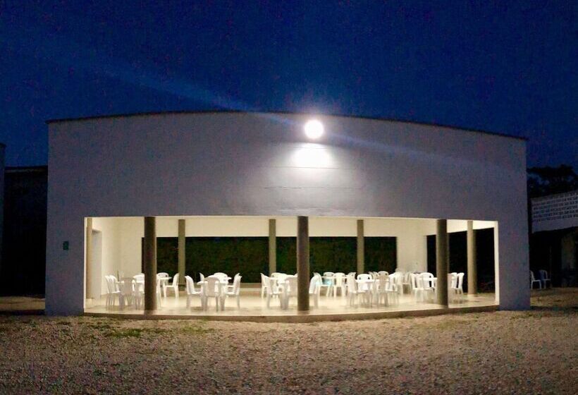 ペンション Cabañas La Fragata